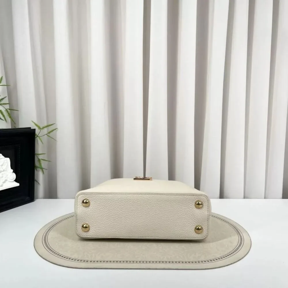 Louis Vuitton Women Pre-Loved Bag Very Good Condition